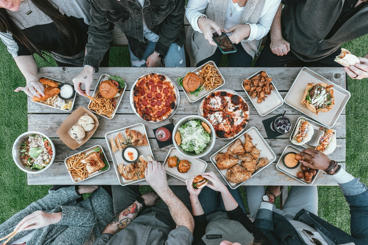 ShareTable - Social Theme